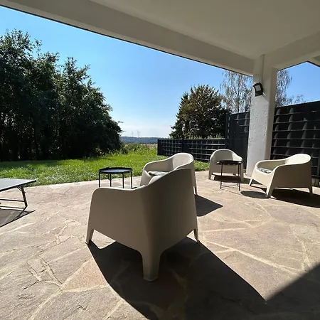 Mit Pool, Sauna Und Weitblick Am Nuerburgring *