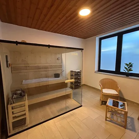 Mit Pool, Sauna Und Weitblick Am Nuerburgring *