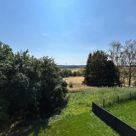 Mit Pool, Sauna Und Weitblick Am Nuerburgring *