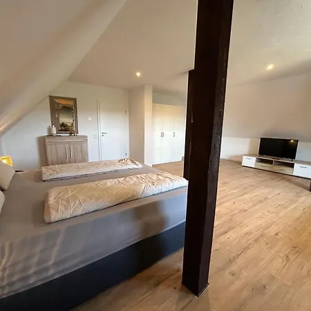 Mit Pool, Sauna Und Weitblick Am Nuerburgring Casa de Férias *